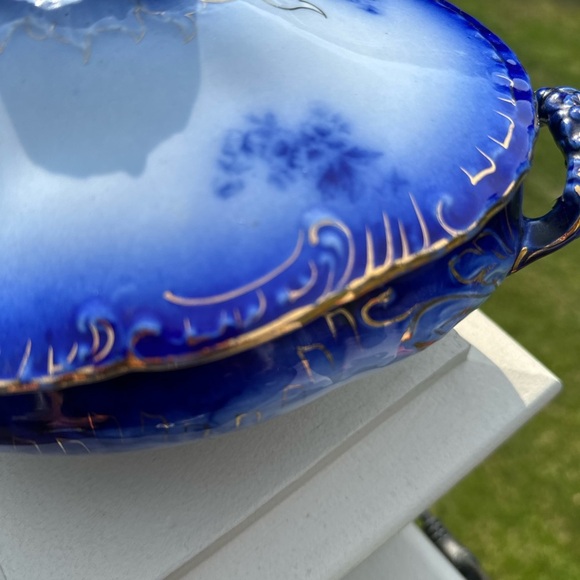 Vintage “LaBelle" Tureen Flow Blue China - Picture 5 of 6